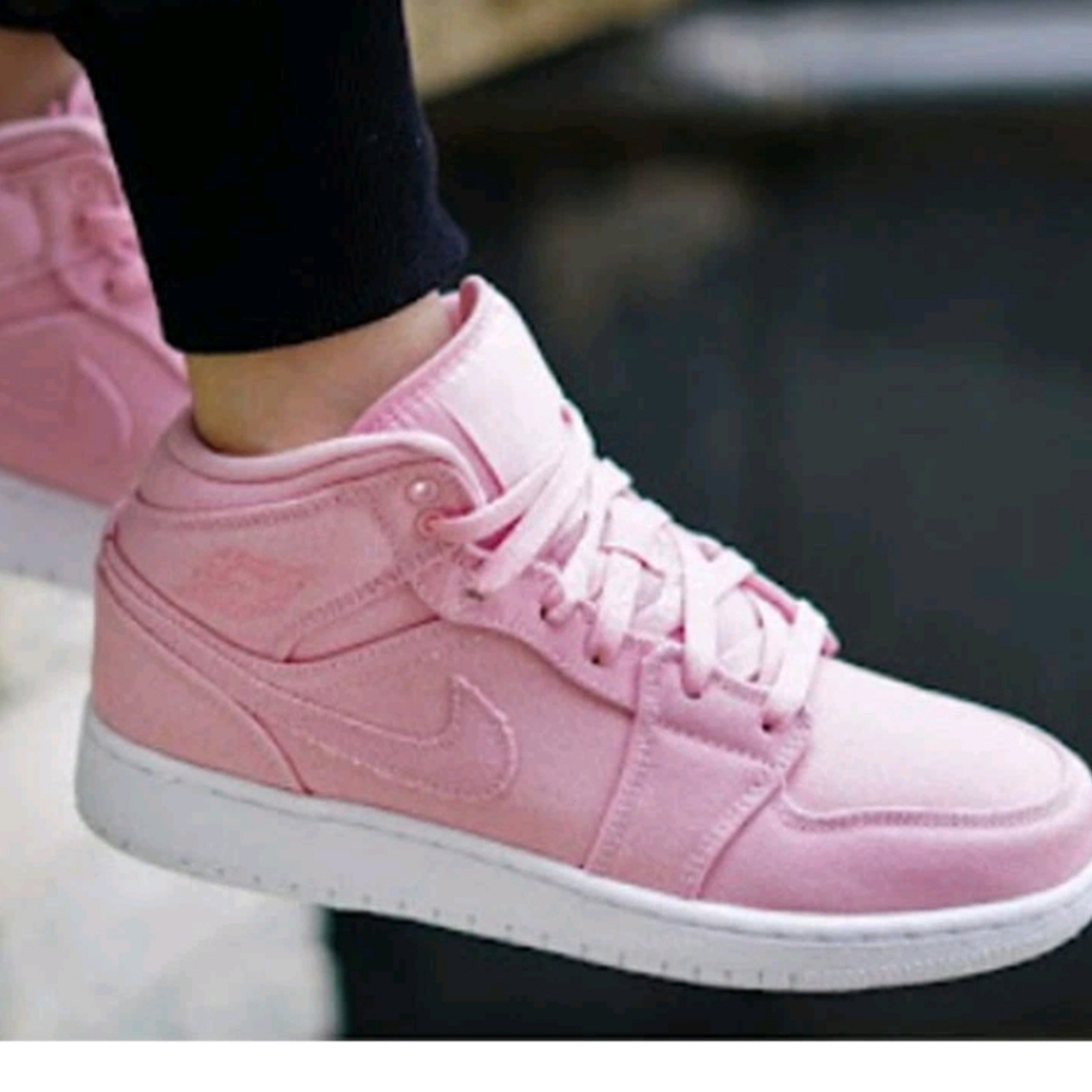 YOUTH Air Jordan 1 Retro Mid GS Pink